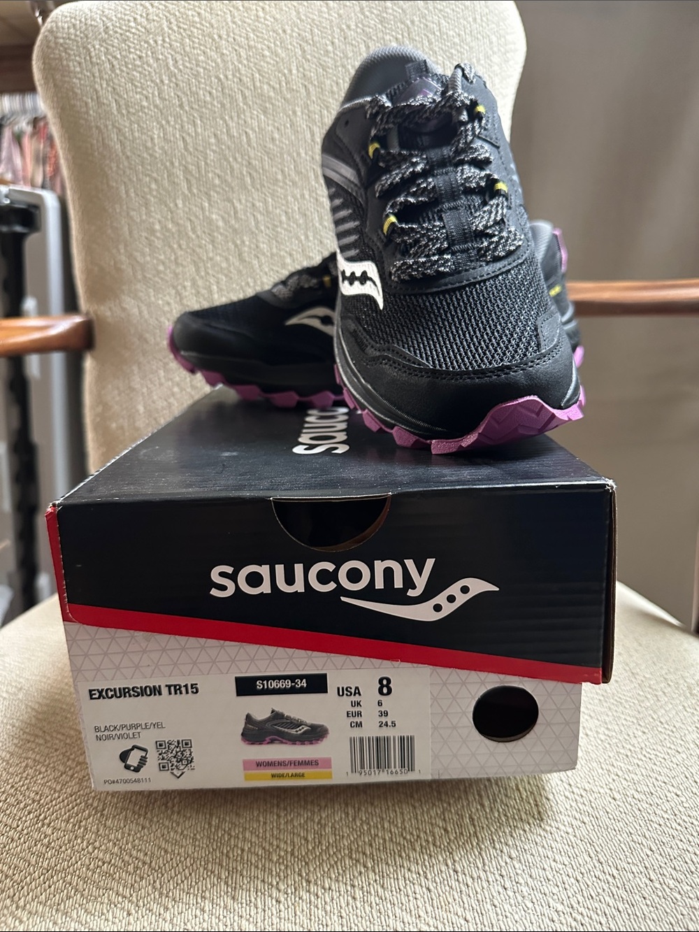 Saucony Women's Trail Shoe in Black and Purple